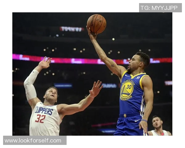 勇士与快船激战正酣01月07日精彩对决回顾与分析